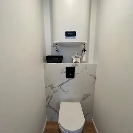 Διαμέρισμα Joli Neuf Avec Jardinet *